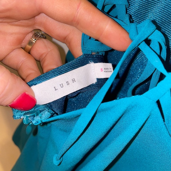 LUSH Romper - Picture 5 of 6